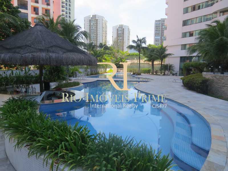 Conheça PISCINA do empreendimento - Fachada - Transamérica Prime Barra - 27 - 2 PISCINA - Fachada - Transamérica Prime Barra - 27 - 2