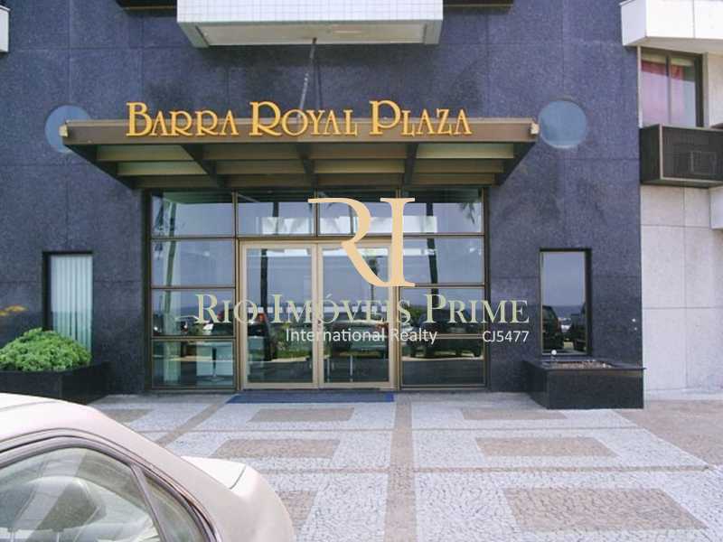Conheça ENTRADA do empreendimento - Fachada - Barra Royal Plaza - 47 - 7 ENTRADA - Fachada - Barra Royal Plaza - 47 - 7