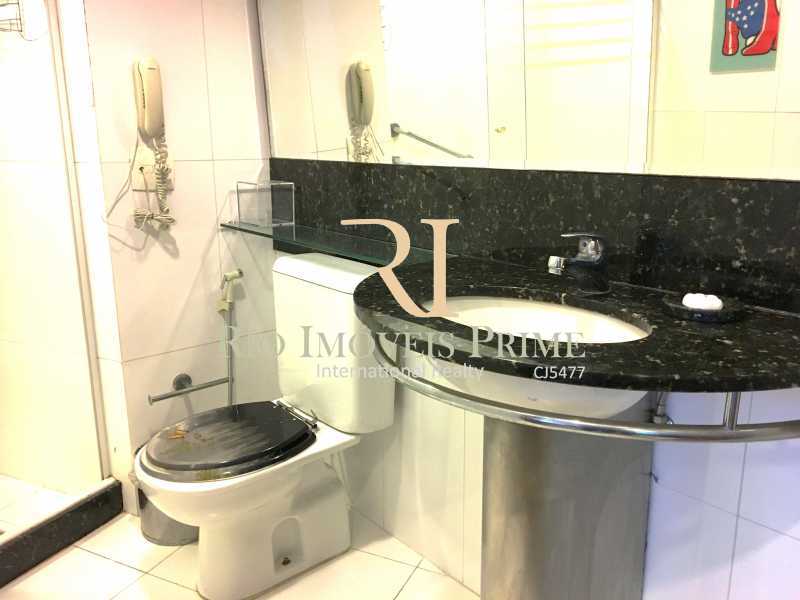 Conheça BANHEIRO SUÍTE. do imóvel - Flat 1 quarto à venda Barra da Tijuca, Rio de Janeiro - R$ 870.000 - RPFL10114 - 11 BANHEIRO SUÍTE. - Flat 1 quarto à venda Barra da Tijuca, Rio de Janeiro - R$ 870.000 - RPFL10114 - 11
