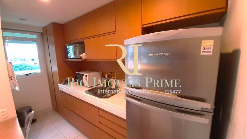 Conheça COZINHA do imóvel - Flat 2 quartos à venda Barra da Tijuca, Rio de Janeiro - R$ 695.000 - RPFL20043 - 7 COZINHA - Flat 2 quartos à venda Barra da Tijuca, Rio de Janeiro - R$ 695.000 - RPFL20043 - 7
