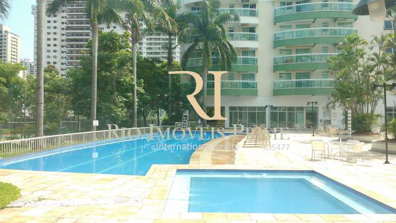 Conheça PISCINAS do imóvel - Flat 2 quartos à venda Barra da Tijuca, Rio de Janeiro - R$ 695.000 - RPFL20043 - 20 PISCINAS - Flat 2 quartos à venda Barra da Tijuca, Rio de Janeiro - R$ 695.000 - RPFL20043 - 20