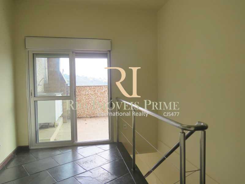 Conheça 10 HALL PISO2 do imóvel - Cobertura para alugar Boulevard Vinte e Oito de Setembro,Vila Isabel, Rio de Janeiro - R$ 3.100 - RPCO30004 - 11 10 HALL PISO2 - Cobertura para alugar Boulevard Vinte e Oito de Setembro,Vila Isabel, Rio de Janeiro - R$ 3.100 - RPCO30004 - 11