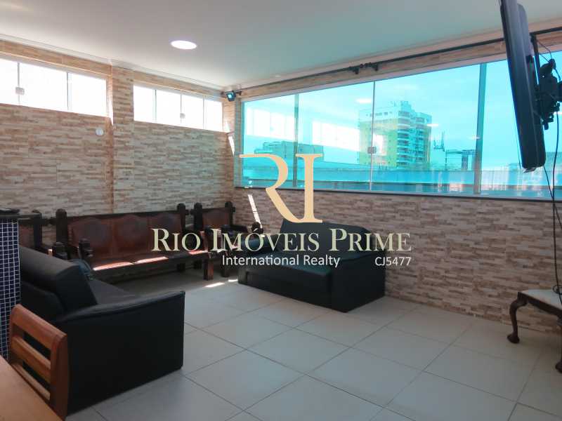 Conheça 17 TERRAÇO do imóvel - Casa de Vila Méier, Rio de Janeiro, RJ À Venda, 3 Quartos, 179m² - RPCV30001 - 18 17 TERRAÇO - Casa de Vila Méier, Rio de Janeiro, RJ À Venda, 3 Quartos, 179m² - RPCV30001 - 18
