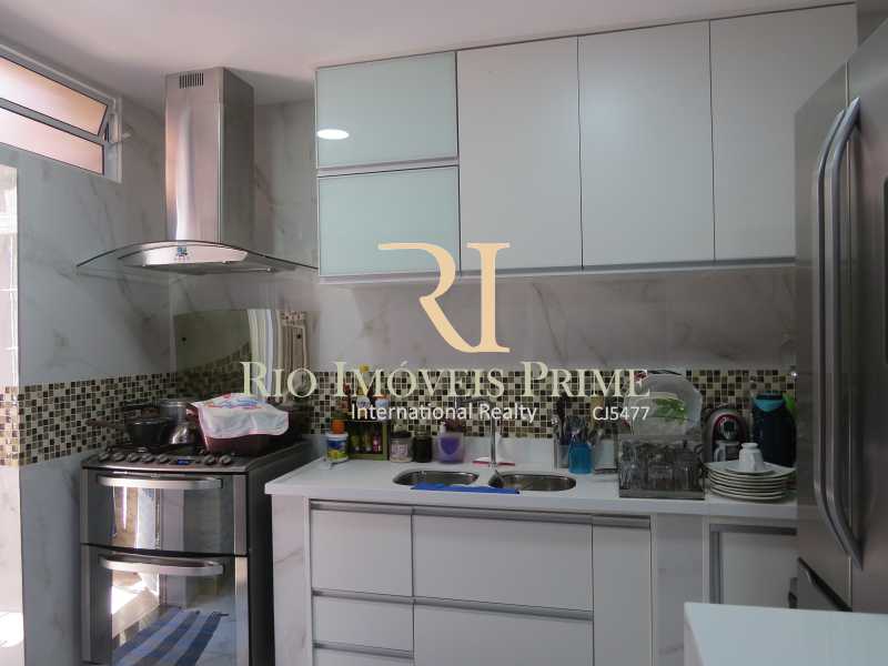 Conheça 25 COZINHA do imóvel - Casa de Vila Méier, Rio de Janeiro, RJ À Venda, 3 Quartos, 179m² - RPCV30001 - 26 25 COZINHA - Casa de Vila Méier, Rio de Janeiro, RJ À Venda, 3 Quartos, 179m² - RPCV30001 - 26