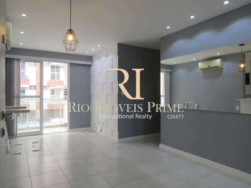 Conheça SALA do imóvel - Apartamento 2 quartos para alugar Tijuca, Rio de Janeiro - R$ 2.200 - RPAP20044 - 3 SALA - Apartamento 2 quartos para alugar Tijuca, Rio de Janeiro - R$ 2.200 - RPAP20044 - 3