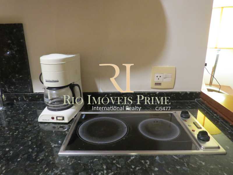 Conheça COOKTOP do imóvel - Flat Para Alugar - Barra da Tijuca - Rio de Janeiro - RJ - RPFL10043 - 11 COOKTOP - Flat Para Alugar - Barra da Tijuca - Rio de Janeiro - RJ - RPFL10043 - 11