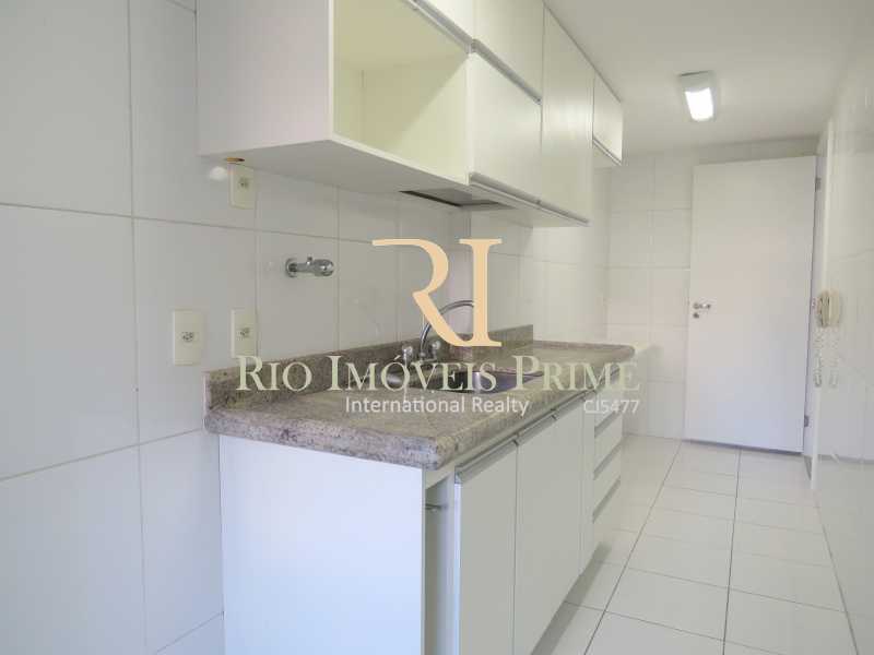 Conheça 14 COZINHA do imóvel - Apartamento 2 quartos à venda Tijuca, Rio de Janeiro - R$ 590.000 - RPAP20054 - 15 14 COZINHA - Apartamento 2 quartos à venda Tijuca, Rio de Janeiro - R$ 590.000 - RPAP20054 - 15