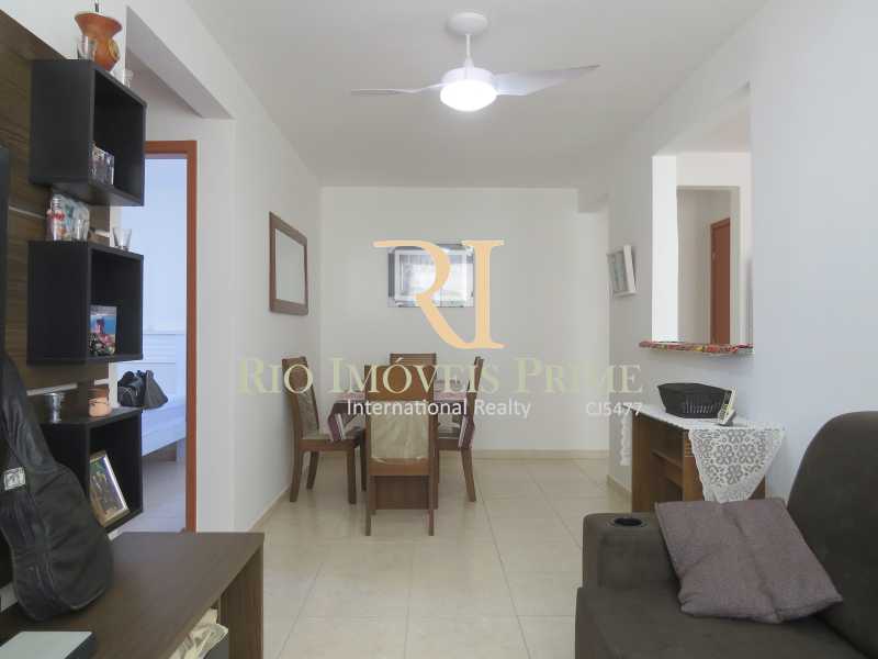 Conheça SALA do imóvel - Apartamento 2 quartos à venda Taquara, Rio de Janeiro - R$ 240.000 - RPAP20056 - 8 SALA - Apartamento 2 quartos à venda Taquara, Rio de Janeiro - R$ 240.000 - RPAP20056 - 8