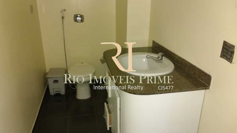 Conheça 8 BANHEIRO do imóvel - Andar 537m² para venda e aluguel Avenida Rio Branco,Centro, Rio de Janeiro - R$ 2.366.000 - RPAN00001 - 9 8 BANHEIRO - Andar 537m² para venda e aluguel Avenida Rio Branco,Centro, Rio de Janeiro - R$ 2.366.000 - RPAN00001 - 9