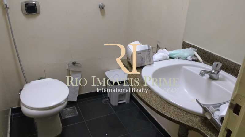 Conheça 18 BANHEIRO do imóvel - Andar 537m² para venda e aluguel Avenida Rio Branco,Centro, Rio de Janeiro - R$ 2.366.000 - RPAN00001 - 19 18 BANHEIRO - Andar 537m² para venda e aluguel Avenida Rio Branco,Centro, Rio de Janeiro - R$ 2.366.000 - RPAN00001 - 19