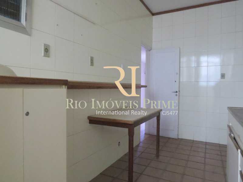 Conheça COZINHA do imóvel - Apartamento à venda Rua Haddock Lobo,Tijuca, Rio de Janeiro - R$ 580.000 - RPAP30042 - 17 COZINHA - Apartamento à venda Rua Haddock Lobo,Tijuca, Rio de Janeiro - R$ 580.000 - RPAP30042 - 17