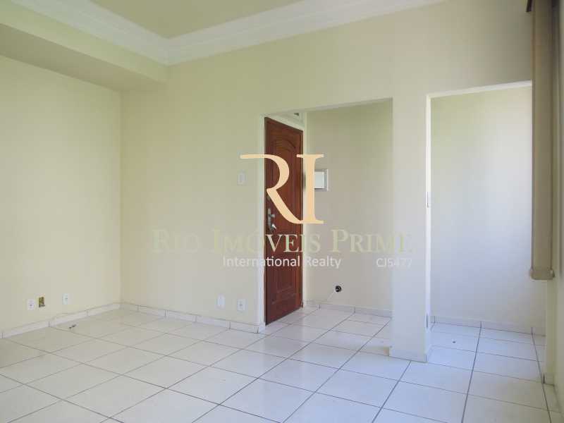 Conheça SALA1 do imóvel - Apartamento à venda Avenida Nossa Senhora de Copacabana,Copacabana, Rio de Janeiro - R$ 1.300.000 - RPAP30043 - 3 SALA1 - Apartamento à venda Avenida Nossa Senhora de Copacabana,Copacabana, Rio de Janeiro - R$ 1.300.000 - RPAP30043 - 3