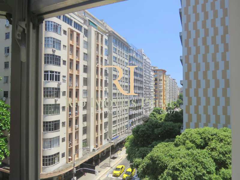Conheça VISTA SACADA QUARTO2 do imóvel - Apartamento à venda Avenida Nossa Senhora de Copacabana,Copacabana, Rio de Janeiro - R$ 1.300.000 - RPAP30043 - 11 VISTA SACADA QUARTO2 - Apartamento à venda Avenida Nossa Senhora de Copacabana,Copacabana, Rio de Janeiro - R$ 1.300.000 - RPAP30043 - 11