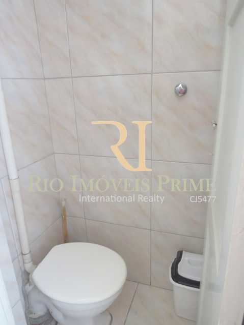 Conheça BANHEIRO SERVIÇO do imóvel - Apartamento à venda Avenida Nossa Senhora de Copacabana,Copacabana, Rio de Janeiro - R$ 1.300.000 - RPAP30043 - 20 BANHEIRO SERVIÇO - Apartamento à venda Avenida Nossa Senhora de Copacabana,Copacabana, Rio de Janeiro - R$ 1.300.000 - RPAP30043 - 20