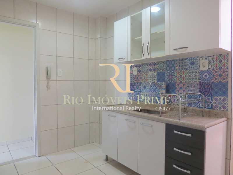 Conheça COZINHA do imóvel - Apartamento à venda Avenida Nossa Senhora de Copacabana,Copacabana, Rio de Janeiro - R$ 1.300.000 - RPAP30043 - 24 COZINHA - Apartamento à venda Avenida Nossa Senhora de Copacabana,Copacabana, Rio de Janeiro - R$ 1.300.000 - RPAP30043 - 24