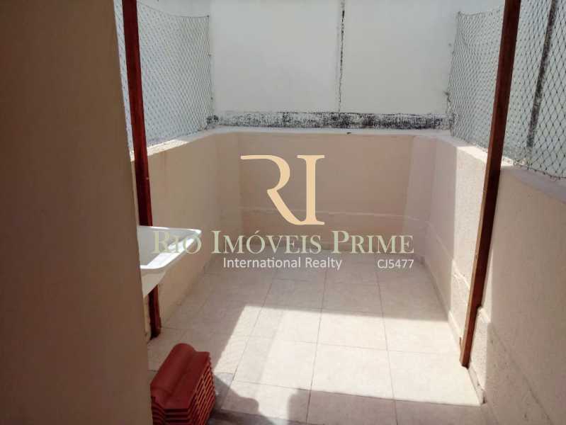 Conheça TERRAÇO do imóvel - Cobertura 2 quartos para alugar Tijuca, Rio de Janeiro - R$ 1.500 - RPCO20005 - 19 TERRAÇO - Cobertura 2 quartos para alugar Tijuca, Rio de Janeiro - R$ 1.500 - RPCO20005 - 19