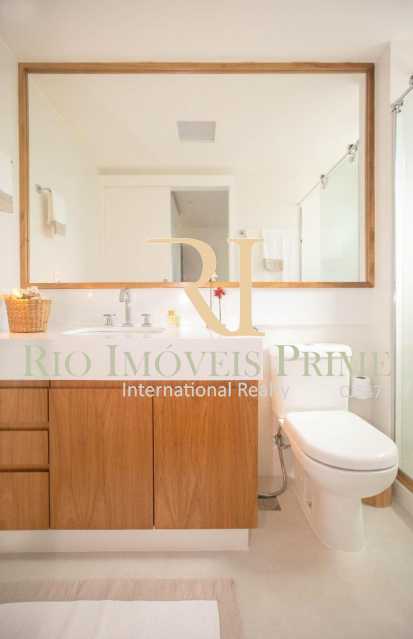 Conheça BANHEIRO SUÍTE2 do imóvel - Apartamento À Venda - Barra da Tijuca - Rio de Janeiro - RJ - RPAP40014 - 14 BANHEIRO SUÍTE2 - Apartamento À Venda - Barra da Tijuca - Rio de Janeiro - RJ - RPAP40014 - 14