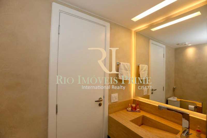 Conheça BANHEIRO SOCIAL do imóvel - Apartamento À Venda - Barra da Tijuca - Rio de Janeiro - RJ - RPAP40014 - 17 BANHEIRO SOCIAL - Apartamento À Venda - Barra da Tijuca - Rio de Janeiro - RJ - RPAP40014 - 17