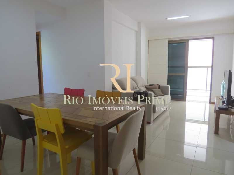Conheça SALAS do imóvel - Apartamento Para Venda ou Aluguel - Tijuca - Rio de Janeiro - RJ - RPAP30059 - 1 SALAS - Apartamento Para Venda ou Aluguel - Tijuca - Rio de Janeiro - RJ - RPAP30059 - 1