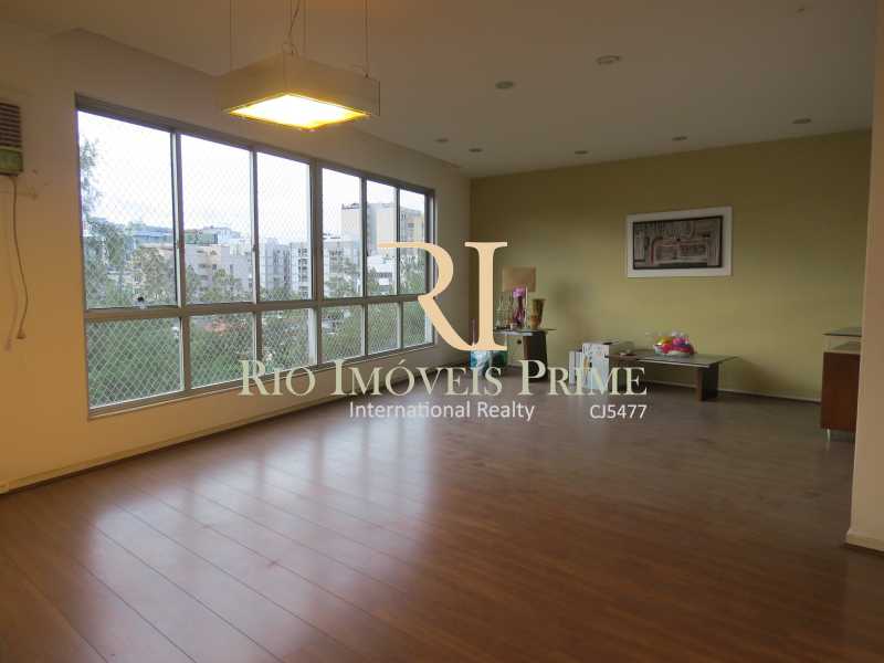 Conheça SALA do imóvel - Apartamento à venda Avenida Heitor Beltrão,Tijuca, Rio de Janeiro - R$ 839.900 - RPAP30070 - 1 SALA - Apartamento à venda Avenida Heitor Beltrão,Tijuca, Rio de Janeiro - R$ 839.900 - RPAP30070 - 1