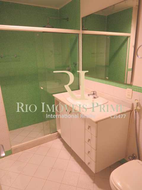 Conheça BANHEIRO SOCIAL do imóvel - Apartamento à venda Avenida Heitor Beltrão,Tijuca, Rio de Janeiro - R$ 839.900 - RPAP30070 - 13 BANHEIRO SOCIAL - Apartamento à venda Avenida Heitor Beltrão,Tijuca, Rio de Janeiro - R$ 839.900 - RPAP30070 - 13