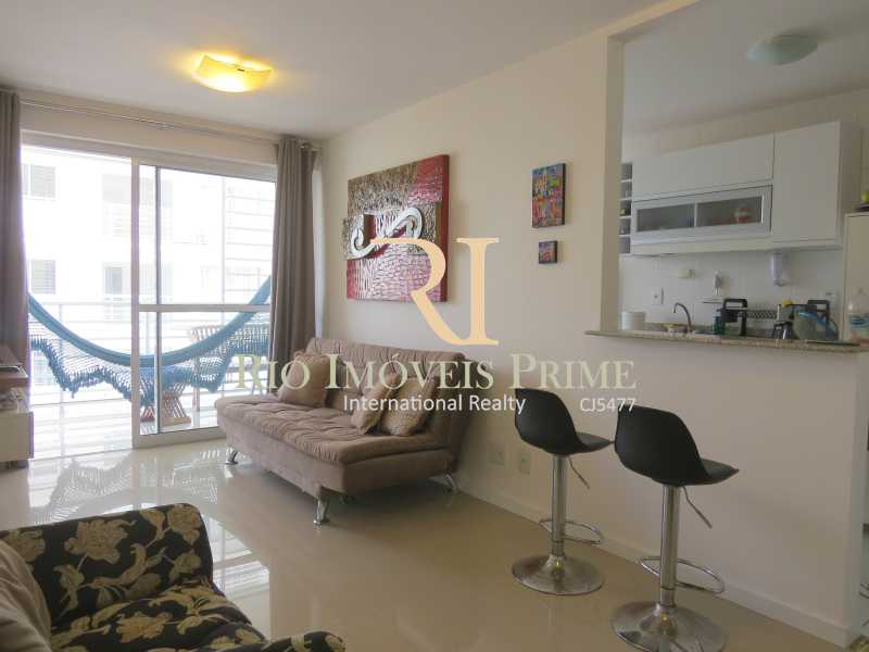 Conheça SALA do imóvel - Apartamento 2 quartos à venda Recreio dos Bandeirantes, Rio de Janeiro - R$ 449.999 - RPAP20102 - 6 SALA - Apartamento 2 quartos à venda Recreio dos Bandeirantes, Rio de Janeiro - R$ 449.999 - RPAP20102 - 6