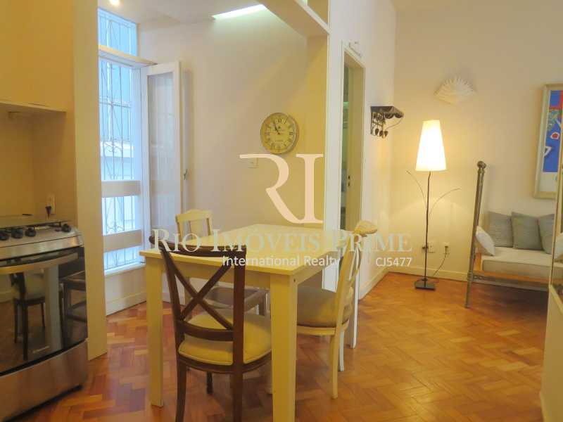 Conheça SALA JANTAR do imóvel - Apartamento para alugar Rua Jangadeiros,Ipanema, Rio de Janeiro - R$ 3.600 - RPAP10043 - 4 SALA JANTAR - Apartamento para alugar Rua Jangadeiros,Ipanema, Rio de Janeiro - R$ 3.600 - RPAP10043 - 4