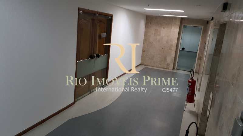 Conheça HALL DOS ELEVADORES do imóvel - Andar 354m² para venda e aluguel Avenida Rio Branco,Centro, Rio de Janeiro - R$ 2.798.400 - RPAN00003 - 15 HALL DOS ELEVADORES - Andar 354m² para venda e aluguel Avenida Rio Branco,Centro, Rio de Janeiro - R$ 2.798.400 - RPAN00003 - 15