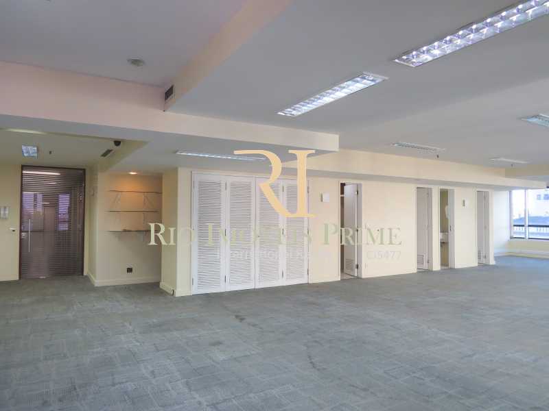 Conheça SALÃO do imóvel - Sala Comercial 175m² para venda e aluguel Rua da Assembléia,Centro, Rio de Janeiro - R$ 1.342.000 - RPSL00009 - 7 SALÃO - Sala Comercial 175m² para venda e aluguel Rua da Assembléia,Centro, Rio de Janeiro - R$ 1.342.000 - RPSL00009 - 7