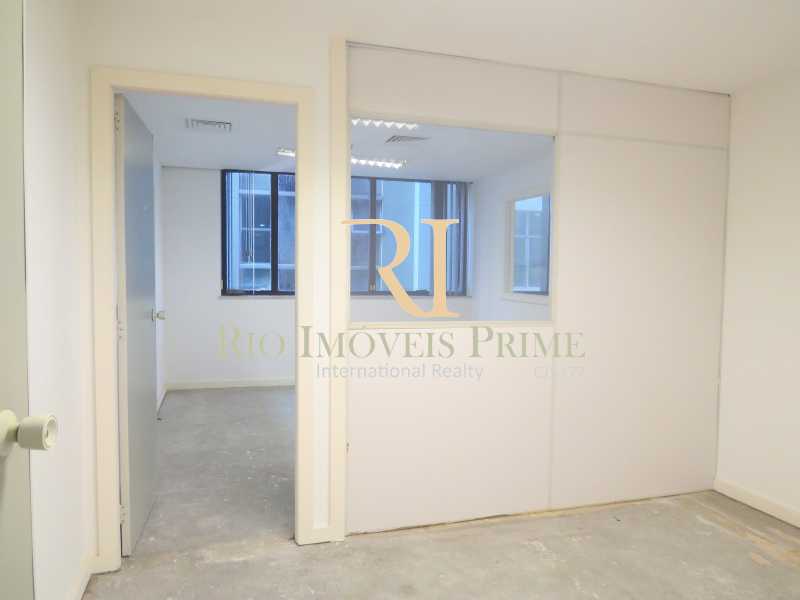 Conheça SALA 2 do imóvel - Andar 322m² para venda e aluguel Rua Primeiro de Março,Centro, Rio de Janeiro - R$ 2.184.000 - RPAN00006 - 10 SALA 2 - Andar 322m² para venda e aluguel Rua Primeiro de Março,Centro, Rio de Janeiro - R$ 2.184.000 - RPAN00006 - 10