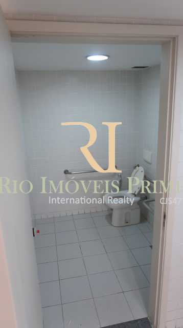 Conheça WC do imóvel - Loja 1013m² para venda e aluguel Rua Conde de Baependi,Catete, Rio de Janeiro - R$ 7.500.000 - RPLJ00002 - 9 WC - Loja 1013m² para venda e aluguel Rua Conde de Baependi,Catete, Rio de Janeiro - R$ 7.500.000 - RPLJ00002 - 9