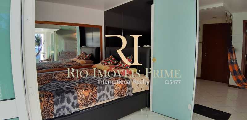 Conheça SUÍTE do imóvel - Flat À Venda - Barra da Tijuca - Rio de Janeiro - RJ - RPFL10068 - 10 SUÍTE - Flat À Venda - Barra da Tijuca - Rio de Janeiro - RJ - RPFL10068 - 10