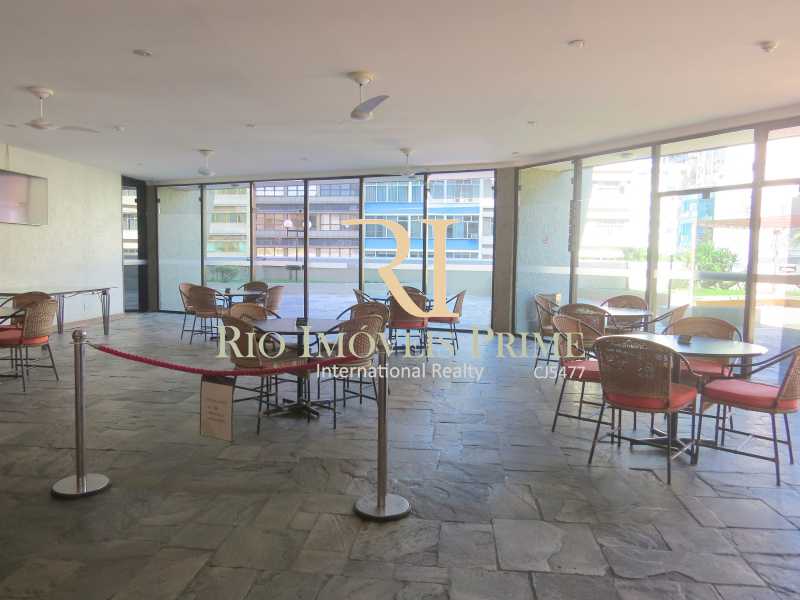 Conheça PEQUENO SALÃO do imóvel - Flat 1 quarto para alugar Leblon, Rio de Janeiro - R$ 3.500 - RPFL10069 - 18 PEQUENO SALÃO - Flat 1 quarto para alugar Leblon, Rio de Janeiro - R$ 3.500 - RPFL10069 - 18