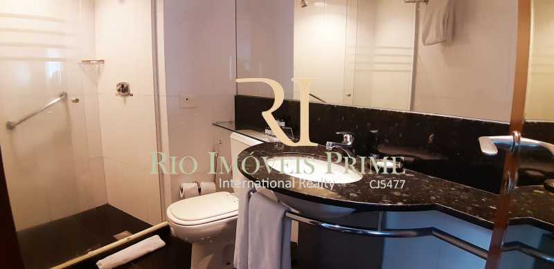 Conheça BANHEIRO do imóvel - Flat Para Venda ou Aluguel - Barra da Tijuca - Rio de Janeiro - RJ - RPFL10075 - 12 BANHEIRO - Flat Para Venda ou Aluguel - Barra da Tijuca - Rio de Janeiro - RJ - RPFL10075 - 12