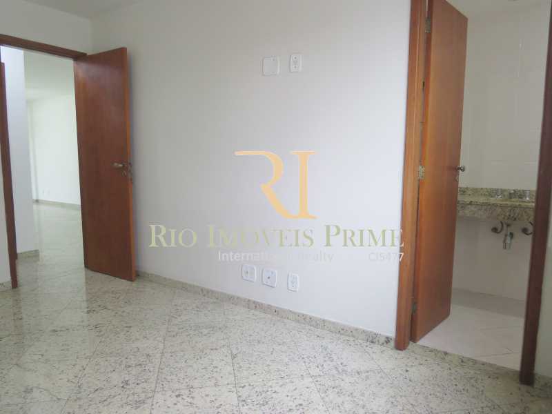 Conheça SUÍTE2 do imóvel - Apartamento À Venda - Maracanã - Rio de Janeiro - RJ - RPAP20128 - 12 SUÍTE2 - Apartamento À Venda - Maracanã - Rio de Janeiro - RJ - RPAP20128 - 12
