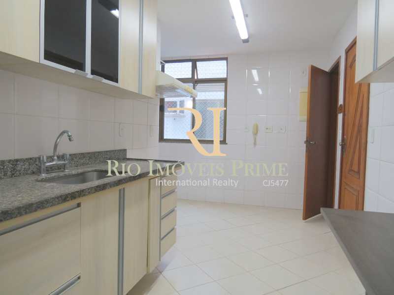 Conheça COZINHA do imóvel - Apartamento À Venda - Maracanã - Rio de Janeiro - RJ - RPAP20128 - 16 COZINHA - Apartamento À Venda - Maracanã - Rio de Janeiro - RJ - RPAP20128 - 16