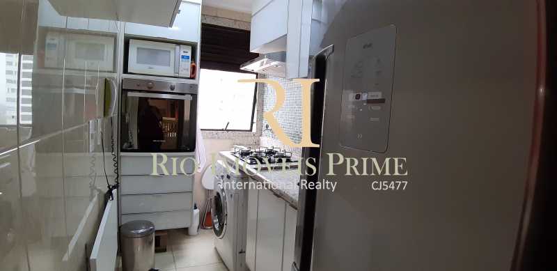 Conheça COZINHA do imóvel - Apartamento À Venda - Barra da Tijuca - Rio de Janeiro - RJ - RPAP10049 - 16 COZINHA - Apartamento À Venda - Barra da Tijuca - Rio de Janeiro - RJ - RPAP10049 - 16