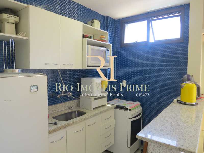 Conheça COZINHA do imóvel - Flat Para Alugar - Leblon - Rio de Janeiro - RJ - RPFL10080 - 7 COZINHA - Flat Para Alugar - Leblon - Rio de Janeiro - RJ - RPFL10080 - 7