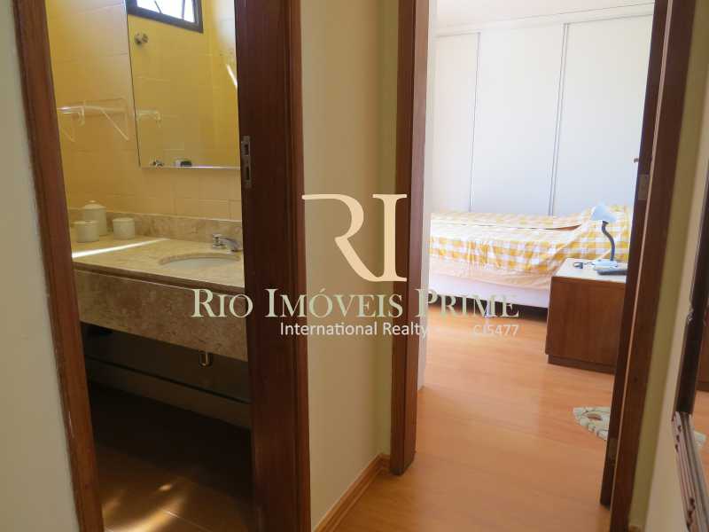 Conheça SUÍTE do imóvel - Flat Para Alugar - Leblon - Rio de Janeiro - RJ - RPFL10080 - 10 SUÍTE - Flat Para Alugar - Leblon - Rio de Janeiro - RJ - RPFL10080 - 10