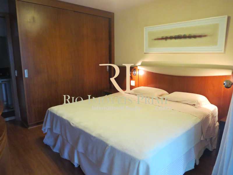 Conheça SUÍTE do imóvel - Flat 1 quarto à venda Barra da Tijuca, Rio de Janeiro - R$ 559.900 - RPFL10003 - 9 SUÍTE - Flat 1 quarto à venda Barra da Tijuca, Rio de Janeiro - R$ 559.900 - RPFL10003 - 9