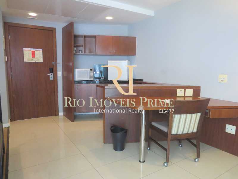 Conheça COPA do imóvel - Flat 1 quarto à venda Barra da Tijuca, Rio de Janeiro - R$ 419.900 - RPFL10084 - 9 COPA - Flat 1 quarto à venda Barra da Tijuca, Rio de Janeiro - R$ 419.900 - RPFL10084 - 9