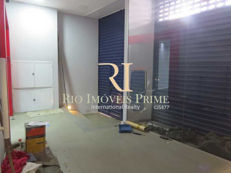 Conheça GARAGEM do imóvel - Prédio 900m² para alugar Santo Cristo, Rio de Janeiro - R$ 15.000 - RPPR00002 - 3 GARAGEM - Prédio 900m² para alugar Santo Cristo, Rio de Janeiro - R$ 15.000 - RPPR00002 - 3