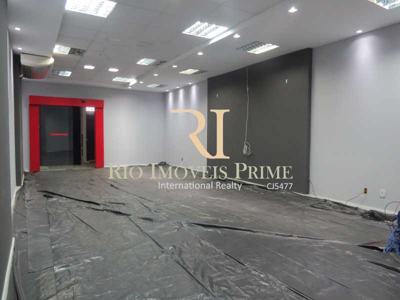 Conheça SALÃO1 PAV1 do imóvel - Prédio 900m² para alugar Santo Cristo, Rio de Janeiro - R$ 15.000 - RPPR00002 - 4 SALÃO1 PAV1 - Prédio 900m² para alugar Santo Cristo, Rio de Janeiro - R$ 15.000 - RPPR00002 - 4
