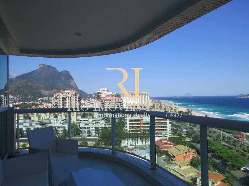 Conheça VISTA VARANDA do imóvel - Flat À Venda - Barra da Tijuca - Rio de Janeiro - RJ - RPFL10086 - 3 VISTA VARANDA - Flat À Venda - Barra da Tijuca - Rio de Janeiro - RJ - RPFL10086 - 3