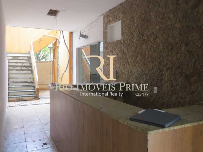 Conheça ENTRADA LATERAL do imóvel - Prédio 414m² para alugar Tijuca, Rio de Janeiro - R$ 5.500 - RPPR00003 - 3 ENTRADA LATERAL - Prédio 414m² para alugar Tijuca, Rio de Janeiro - R$ 5.500 - RPPR00003 - 3