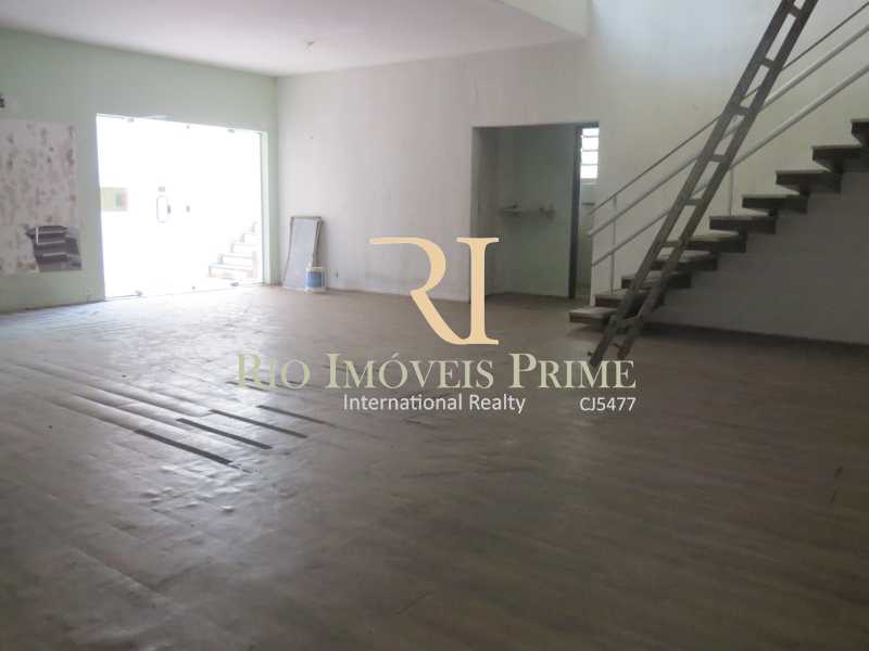 Conheça SALÃO PAV1 do imóvel - Prédio 414m² para alugar Tijuca, Rio de Janeiro - R$ 5.500 - RPPR00003 - 6 SALÃO PAV1 - Prédio 414m² para alugar Tijuca, Rio de Janeiro - R$ 5.500 - RPPR00003 - 6