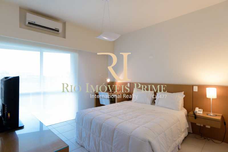 Conheça SUITE do imóvel - Flat 1 quarto para alugar Barra da Tijuca, Rio de Janeiro - R$ 2.300 - RPFL10088 - 1 SUITE - Flat 1 quarto para alugar Barra da Tijuca, Rio de Janeiro - R$ 2.300 - RPFL10088 - 1