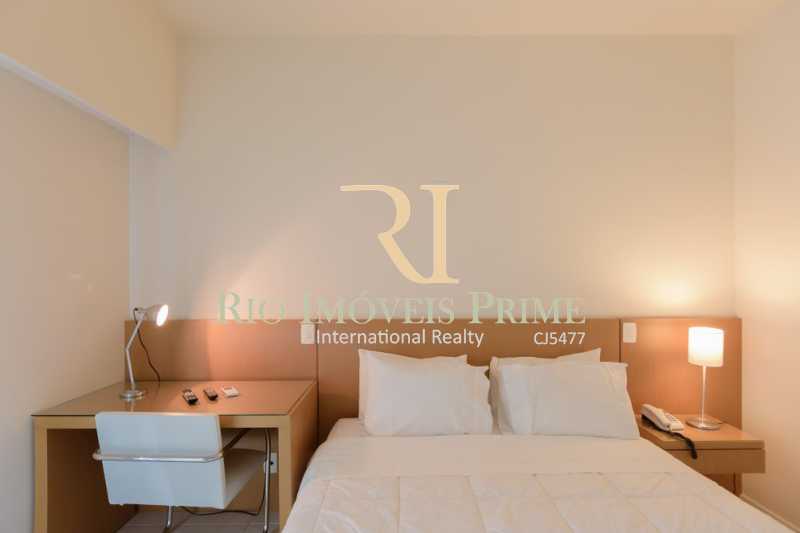 Conheça SUITE do imóvel - Flat 1 quarto para alugar Barra da Tijuca, Rio de Janeiro - R$ 2.300 - RPFL10088 - 6 SUITE - Flat 1 quarto para alugar Barra da Tijuca, Rio de Janeiro - R$ 2.300 - RPFL10088 - 6