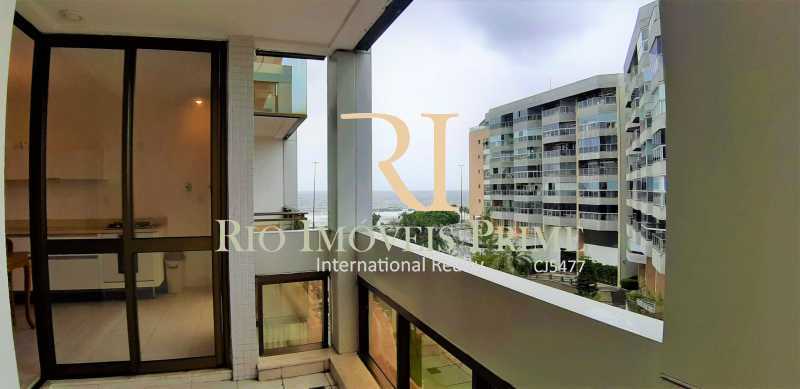 Conheça VISTA VARANDA SUÍTE SOLTEIR do imóvel - Flat 2 quartos à venda Barra da Tijuca, Rio de Janeiro - R$ 2.110.000 - RPFL20032 - 10 VISTA VARANDA SUÍTE SOLTEIR - Flat 2 quartos à venda Barra da Tijuca, Rio de Janeiro - R$ 2.110.000 - RPFL20032 - 10