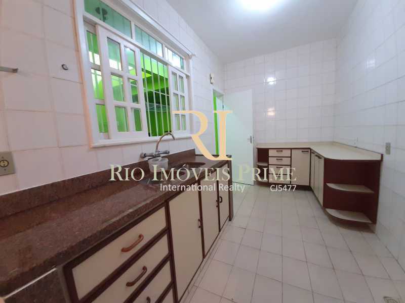 Conheça COZINHA do imóvel - Casa à venda Rua Gonçalves,Santa Teresa, Rio de Janeiro - R$ 440.000 - RPCA30003 - 9 COZINHA - Casa à venda Rua Gonçalves,Santa Teresa, Rio de Janeiro - R$ 440.000 - RPCA30003 - 9